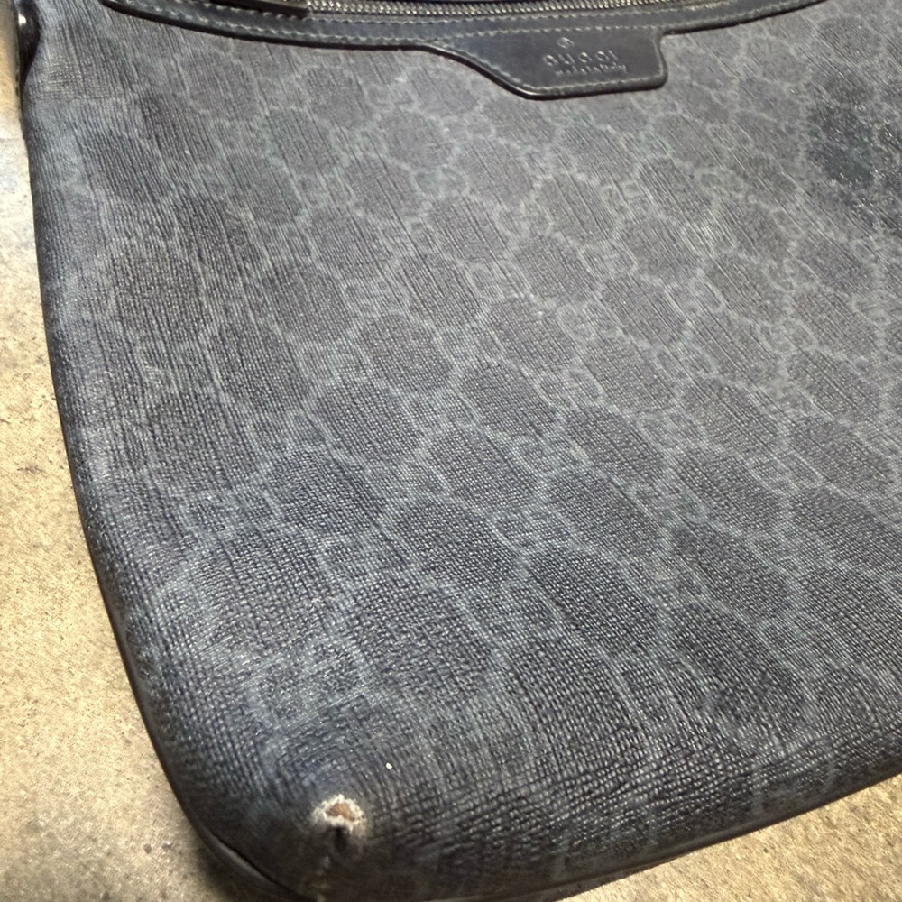 Gucci Dark Gray Messenger Bag - Picture 8 of 9